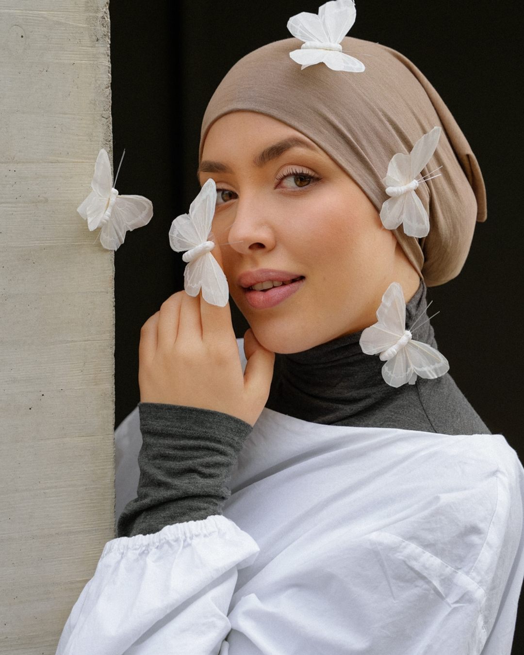 Bonnet tubulaire en soie et coton bio "Mariposa" (noisette)