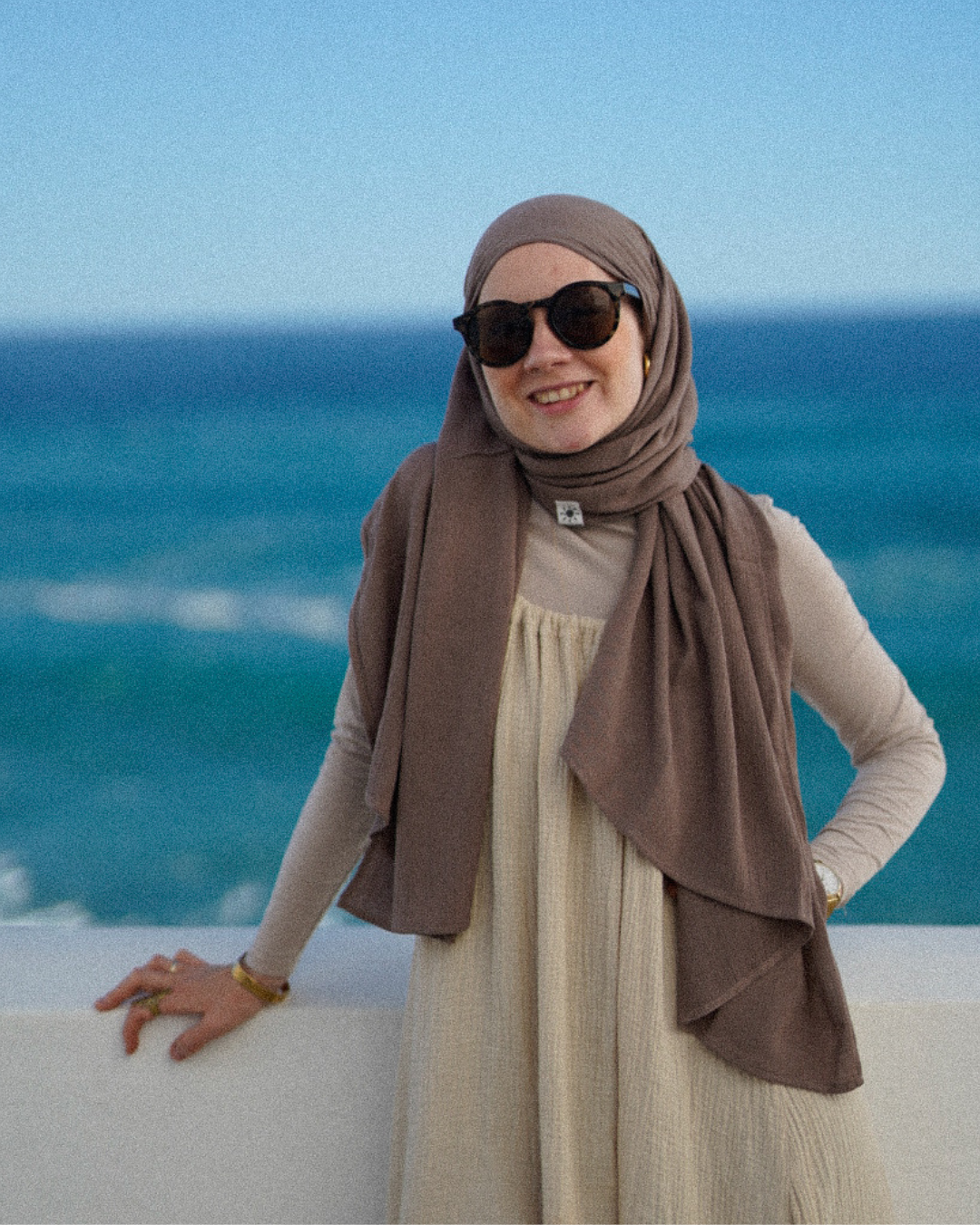 Crinkle Chiffon Hijab "Sandy" de viscose et de lin (Deep Taupe)