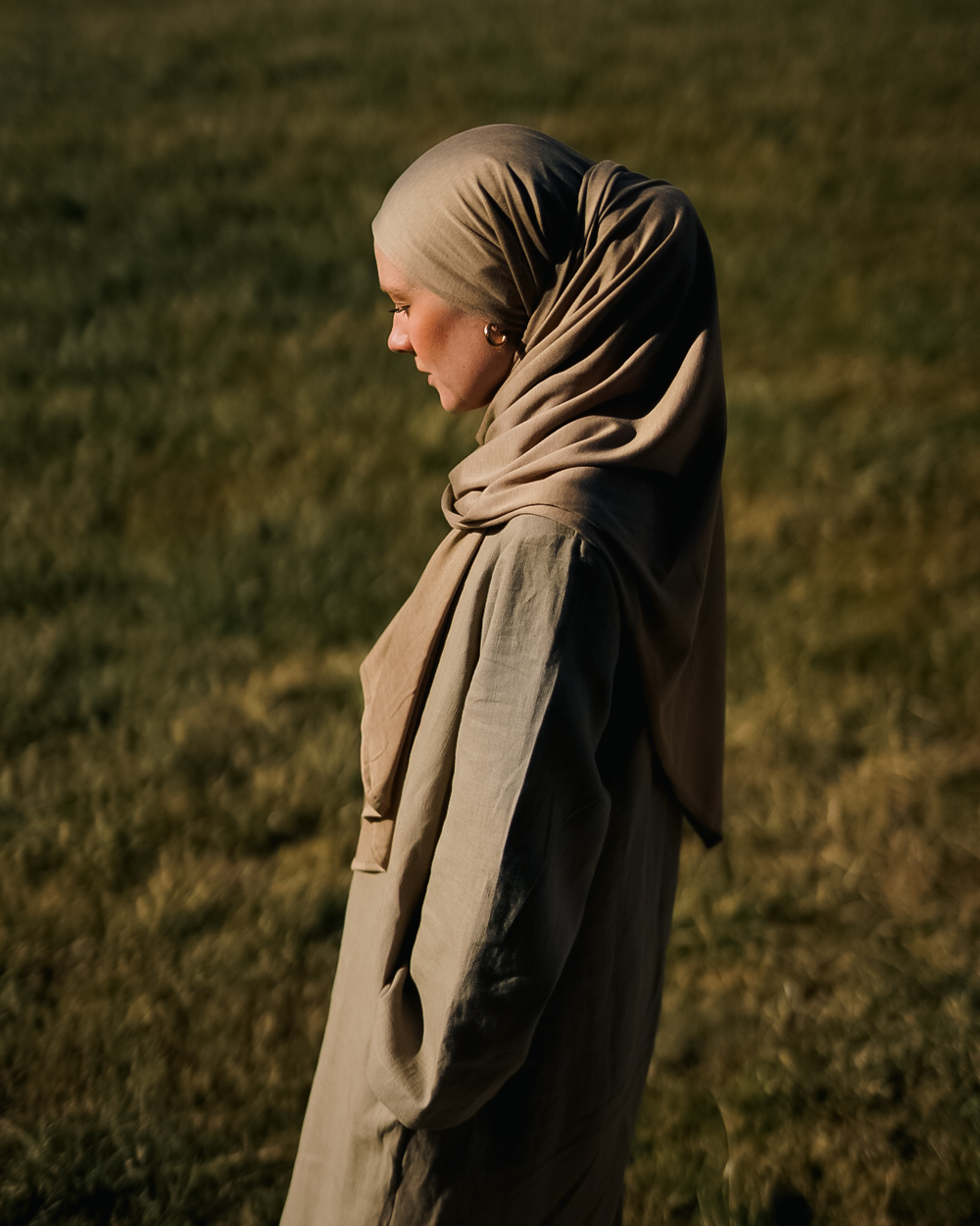 Hijab en jersey premium "Mariposa" en soie et coton bio (beige)