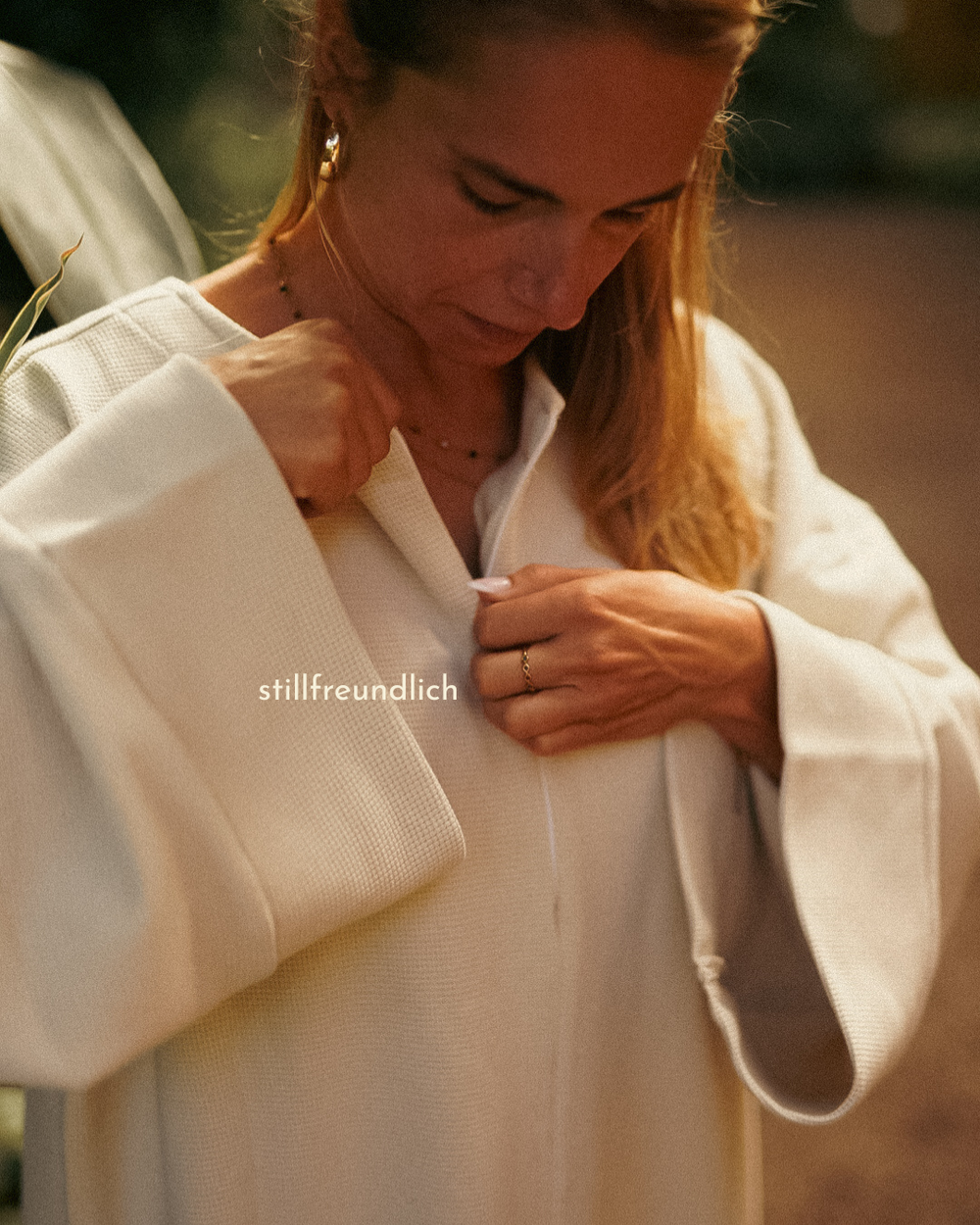 Abaya chaude "Laila" en coton bio (massepain)