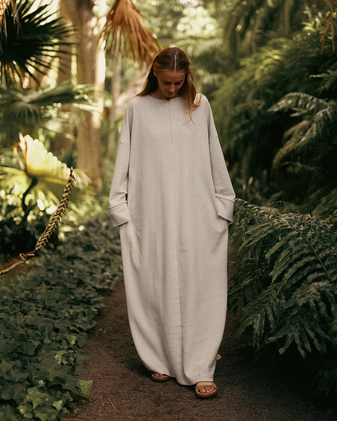 Abaya chaude « Laila » en coton biologique (Cloud Dancer)